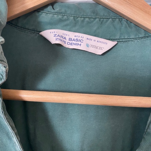 Zara basics button down - Picture 2 of 2